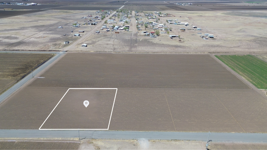 Lote Comercial Nr. 4, Campo 116.5
