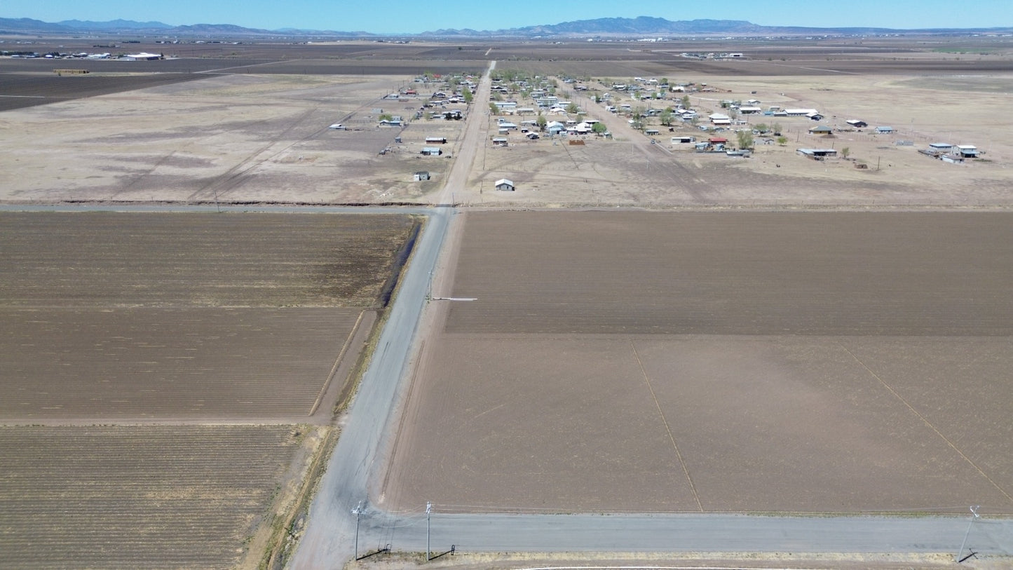 Lote Comercial Nr. 5, Campo 116.5